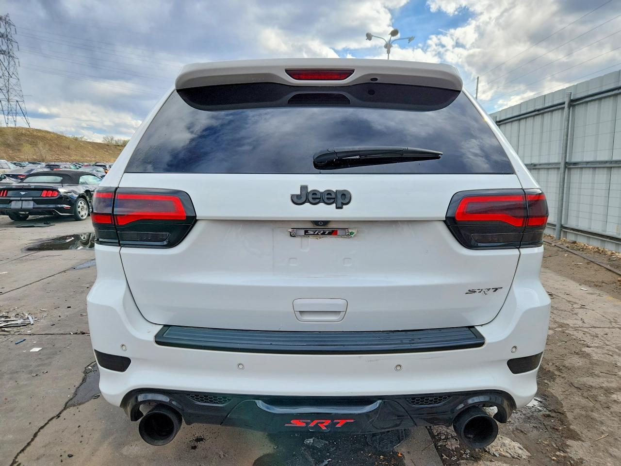 2014 Jeep Grand Cherokee Srt-8 - zdjęcie 6