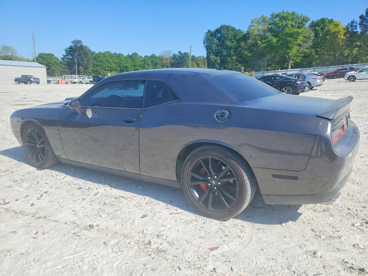 2016 Dodge Challenger R - zdjęcie 2