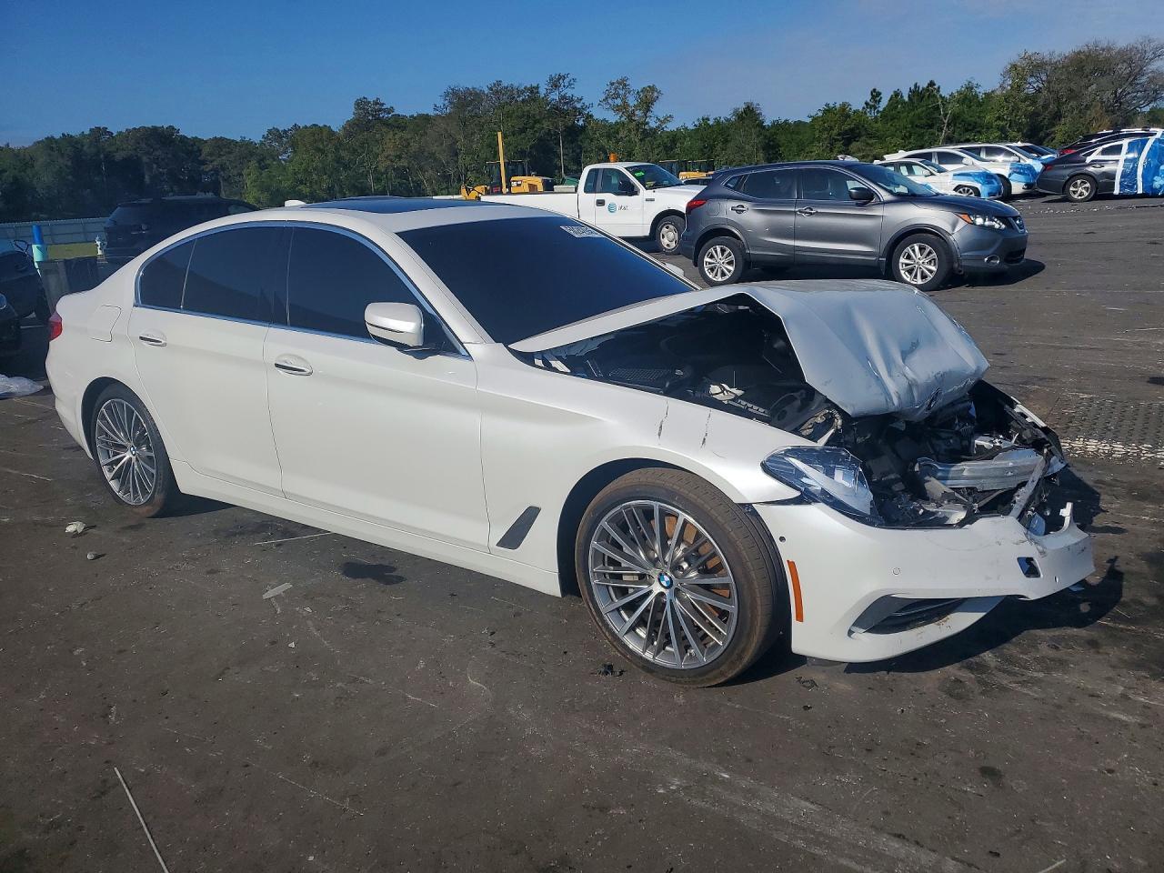 2017 BMW 530 I - zdjęcie 4