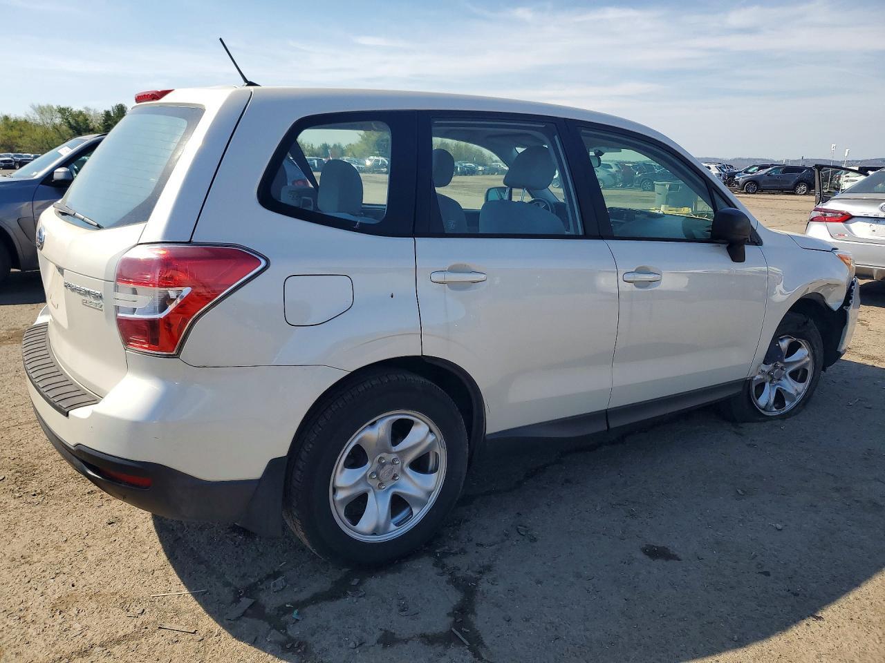 2015 Subaru Forester 2.5I - zdjęcie 3
