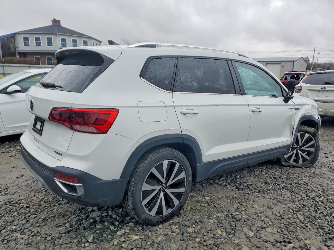 2022 Volkswagen Taos Se Iq Drive - zdjęcie 3