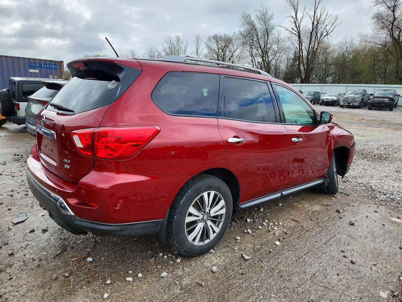 2018 Nissan Pathfinder Sv - zdjęcie 3