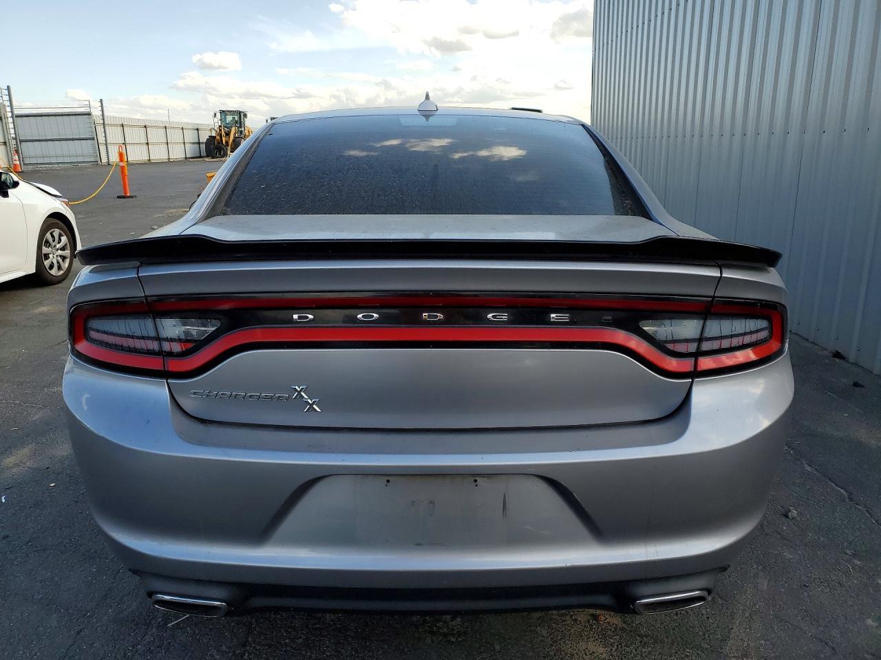 2017 Dodge Charger Sxt - zdjęcie 6