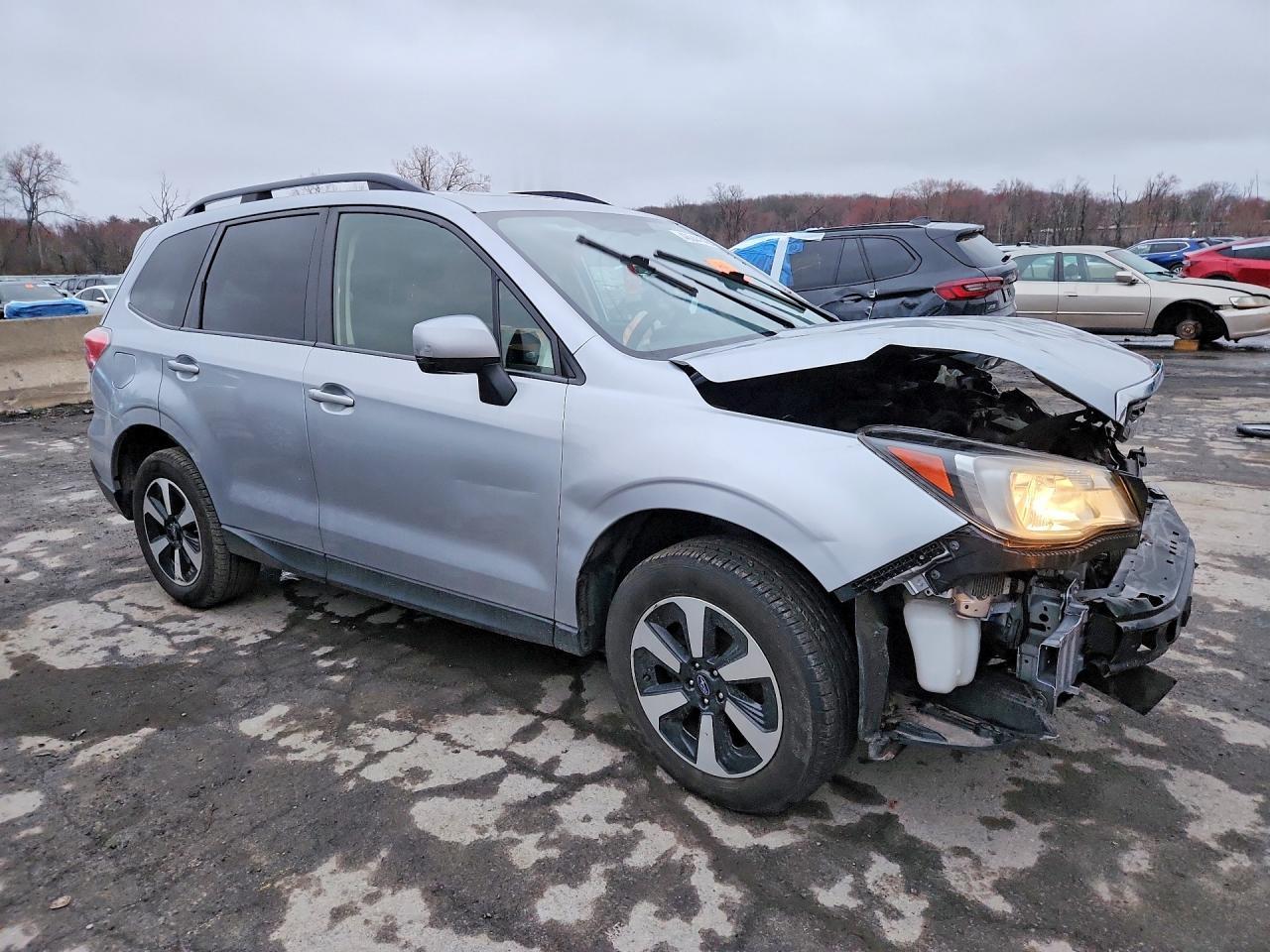 2018 Subaru Forester 2.5I Premium - zdjęcie 4
