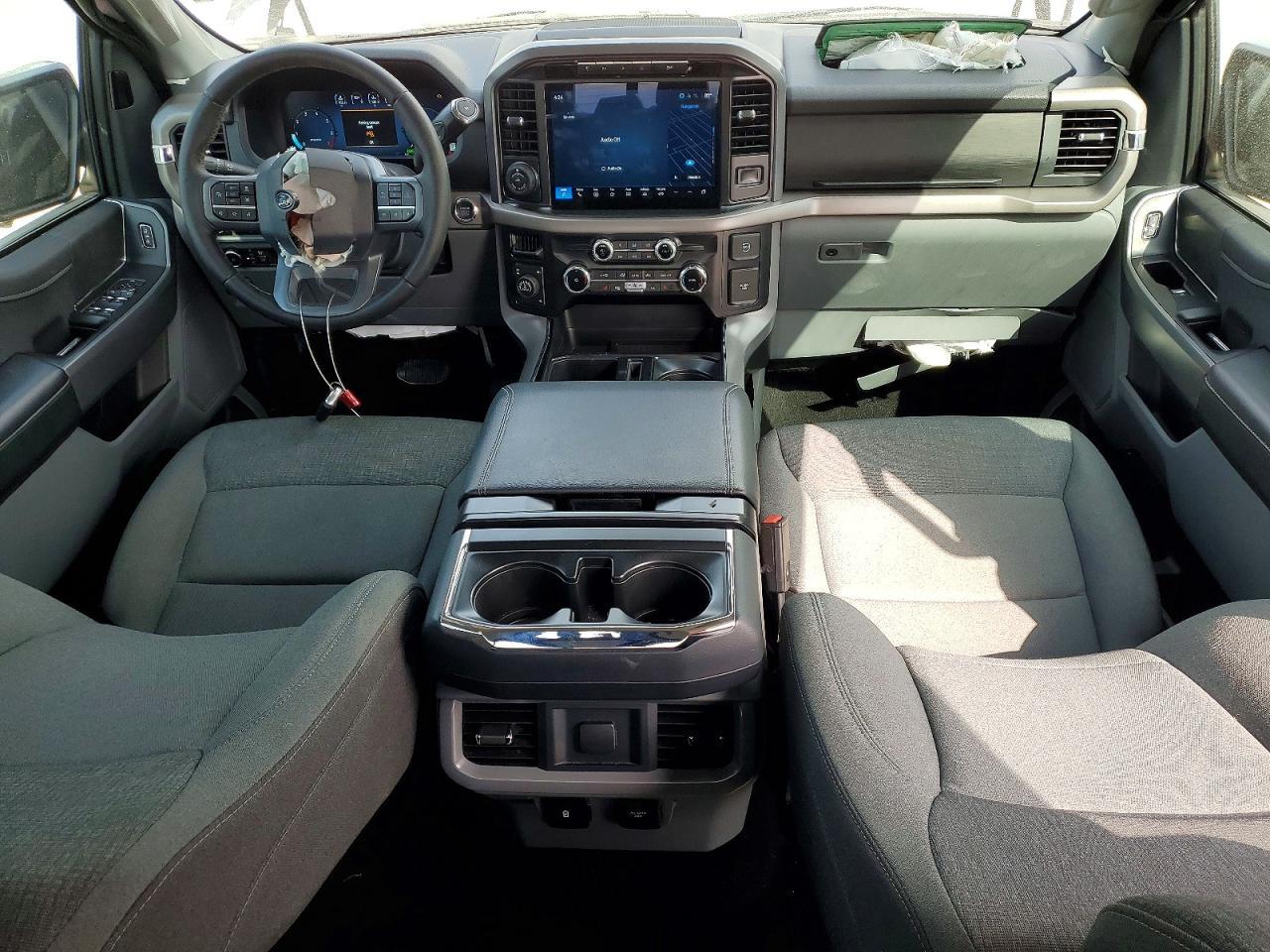 2024 Ford F150 Xlt - zdjęcie 8