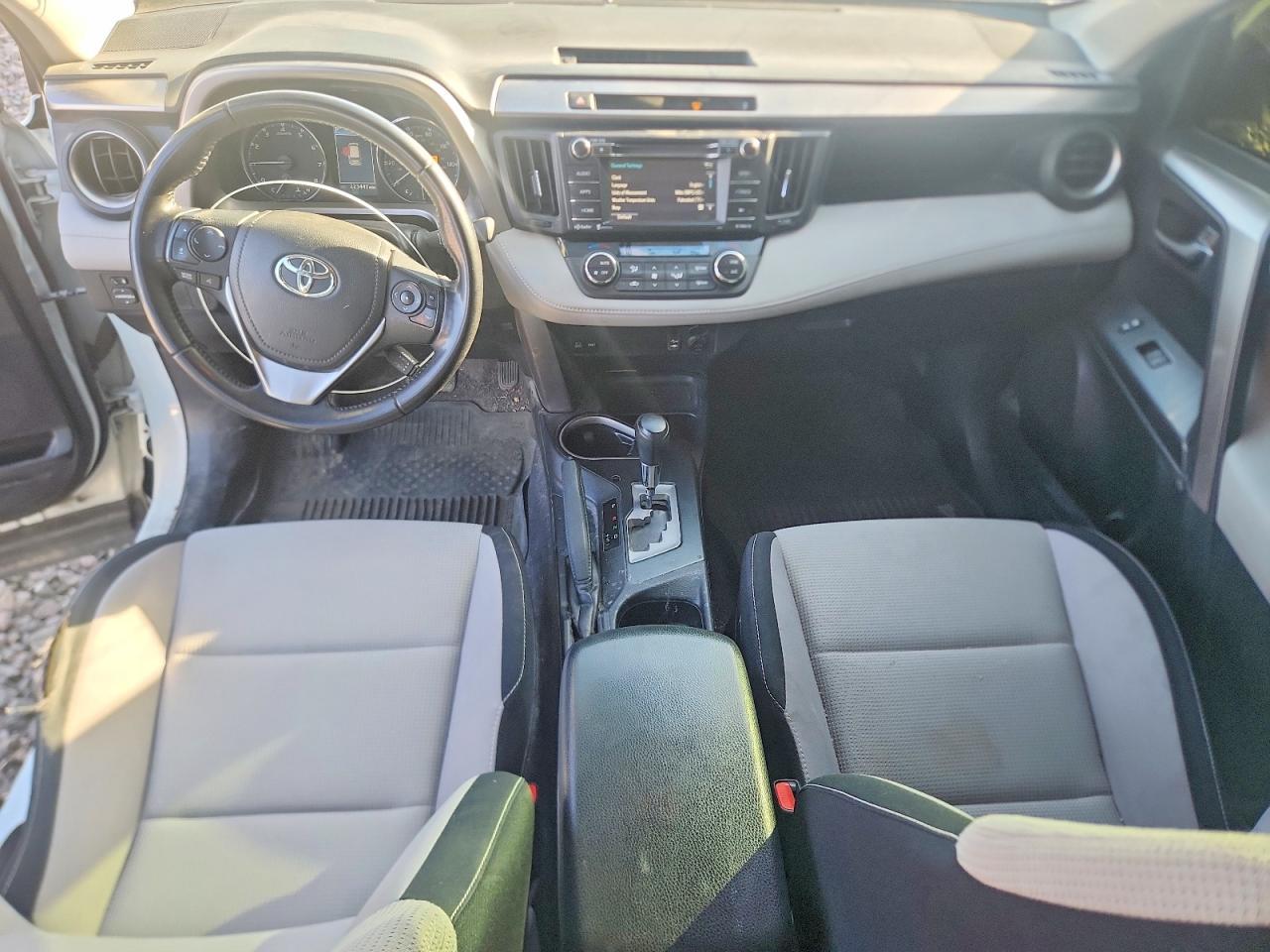 2016 Toyota Rav4 Xle - zdjęcie 8