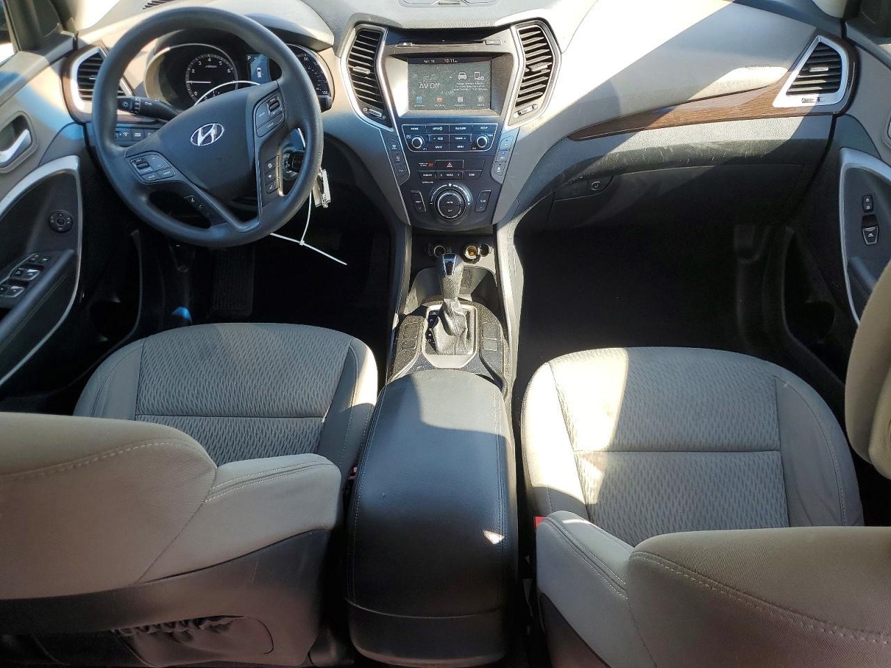 2017 Hyundai Santa Fe Se - zdjęcie 8