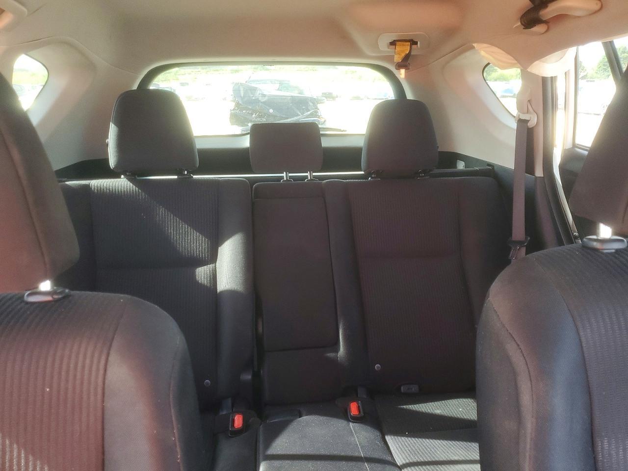 2016 Toyota Rav4 Le - zdjęcie 10