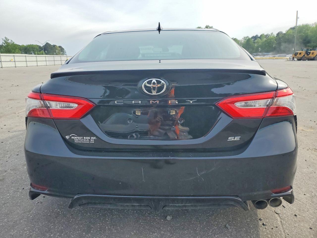 2019 Toyota Camry Se - zdjęcie 6