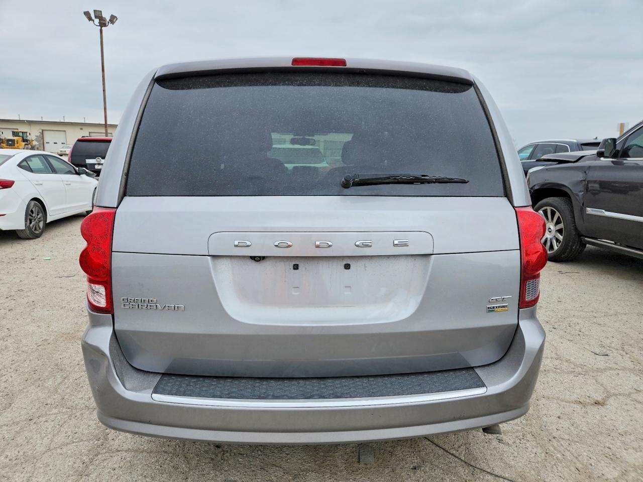 2018 Dodge Grand Caravan Gt - zdjęcie 6