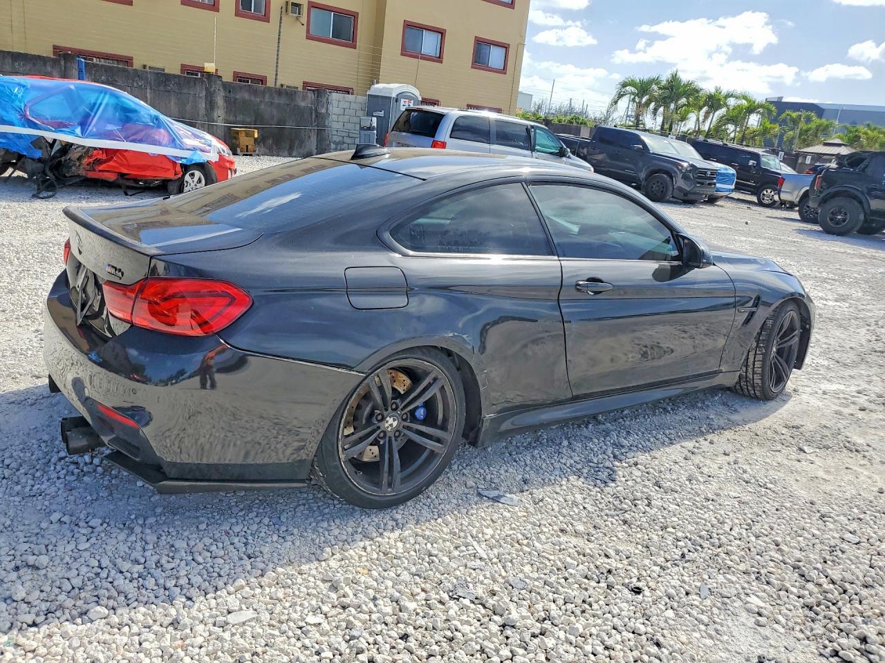 2018 BMW M4 - zdjęcie 3
