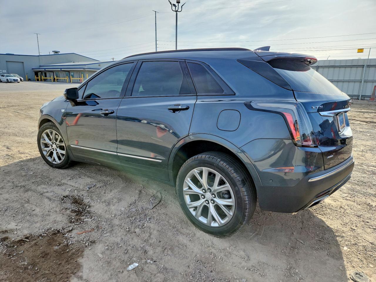 2020 Cadillac Xt5 Sport - zdjęcie 2