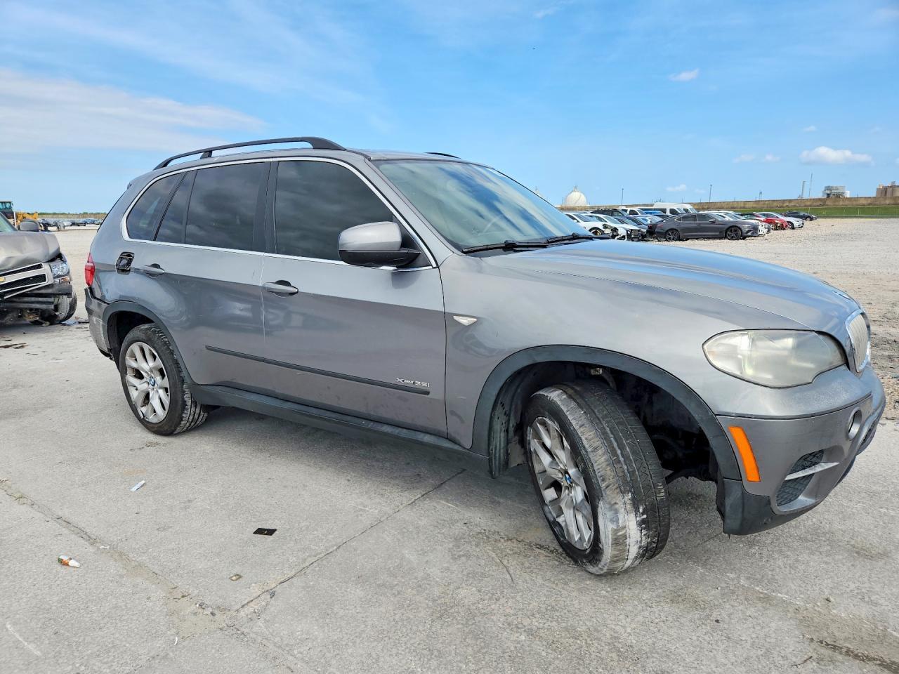 2013 BMW X5 xDrive35I - zdjęcie 4