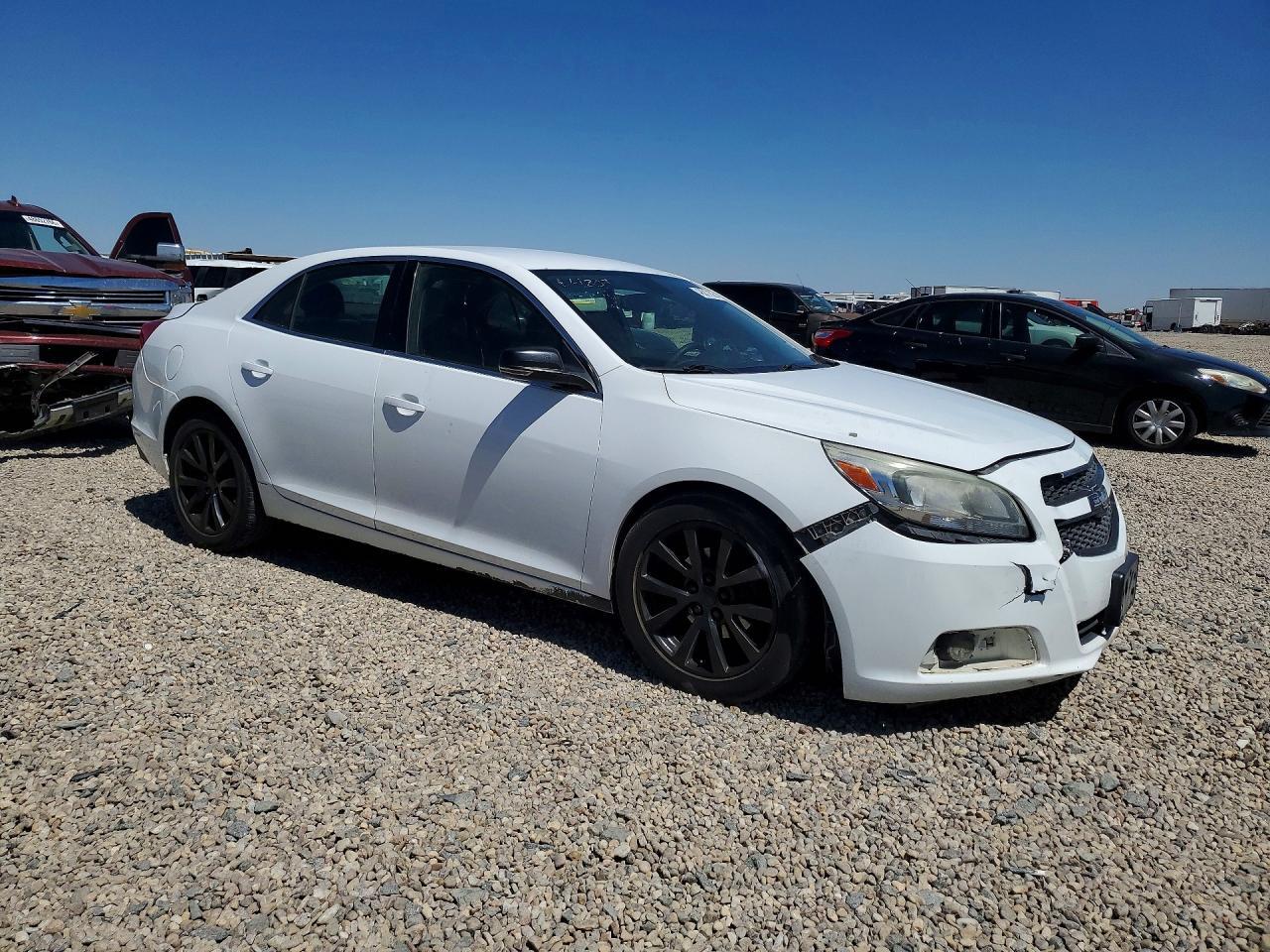 2013 Chevrolet Malibu - zdjęcie 4