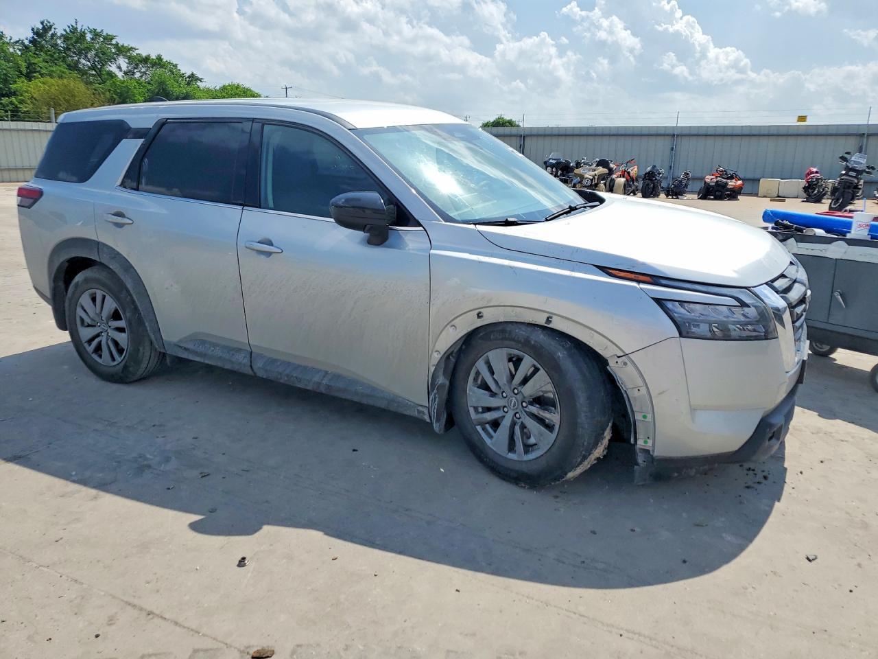 2025 Nissan Pathfinder S - zdjęcie 4