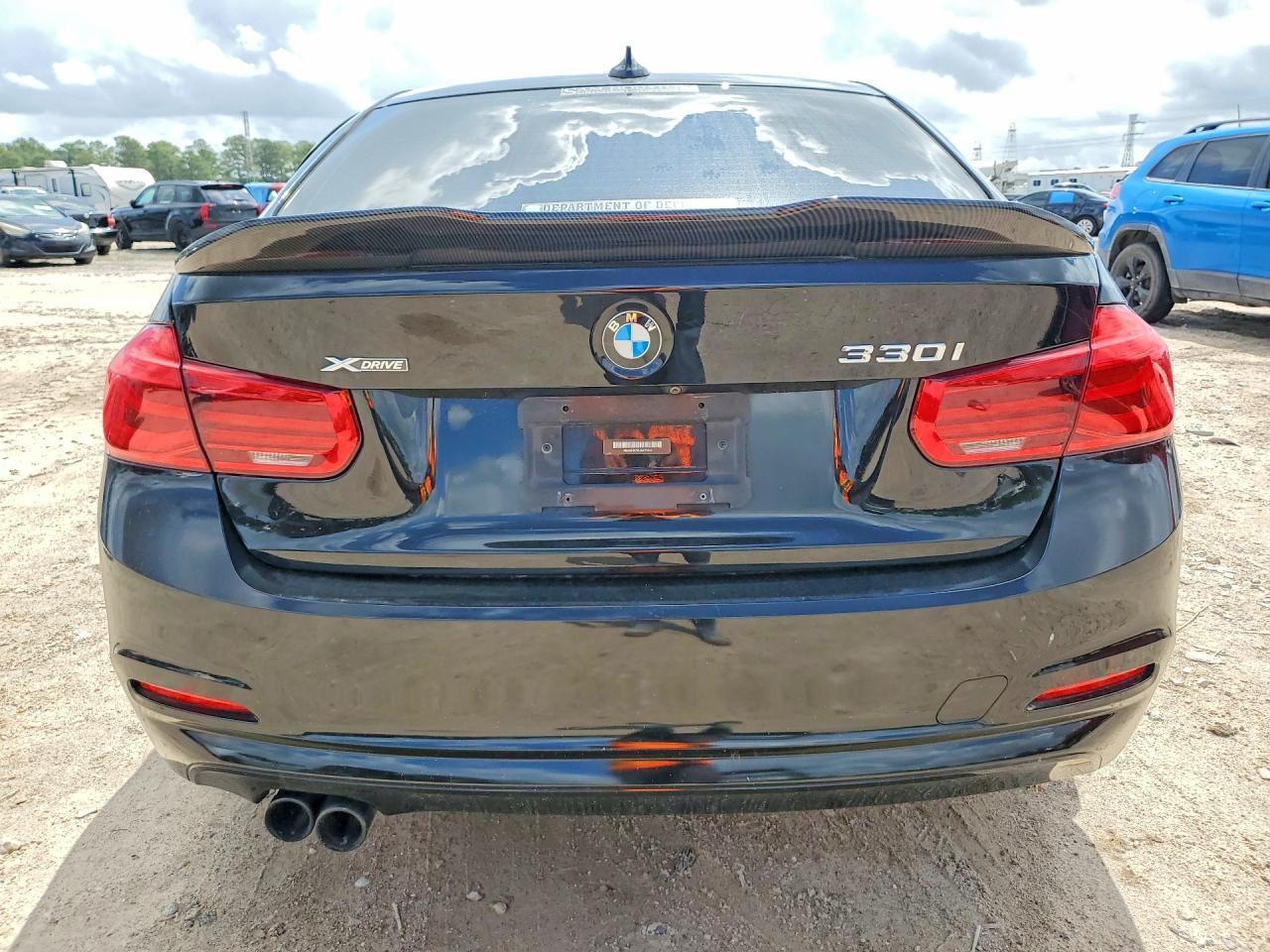 2018 BMW 330 Xi - zdjęcie 6