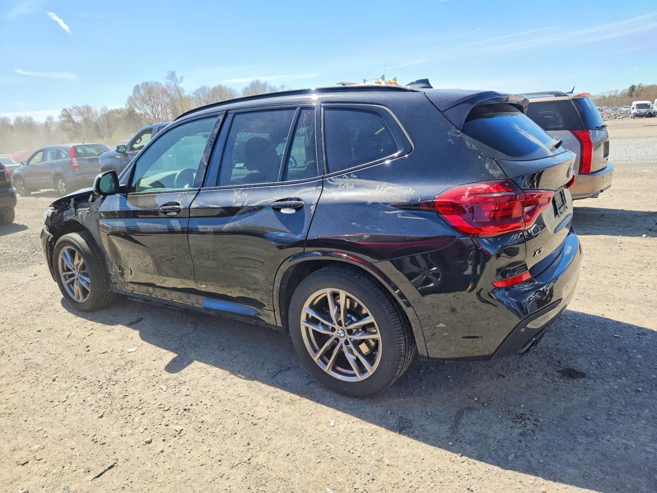2021 BMW X3 xDrivem40I - zdjęcie 2