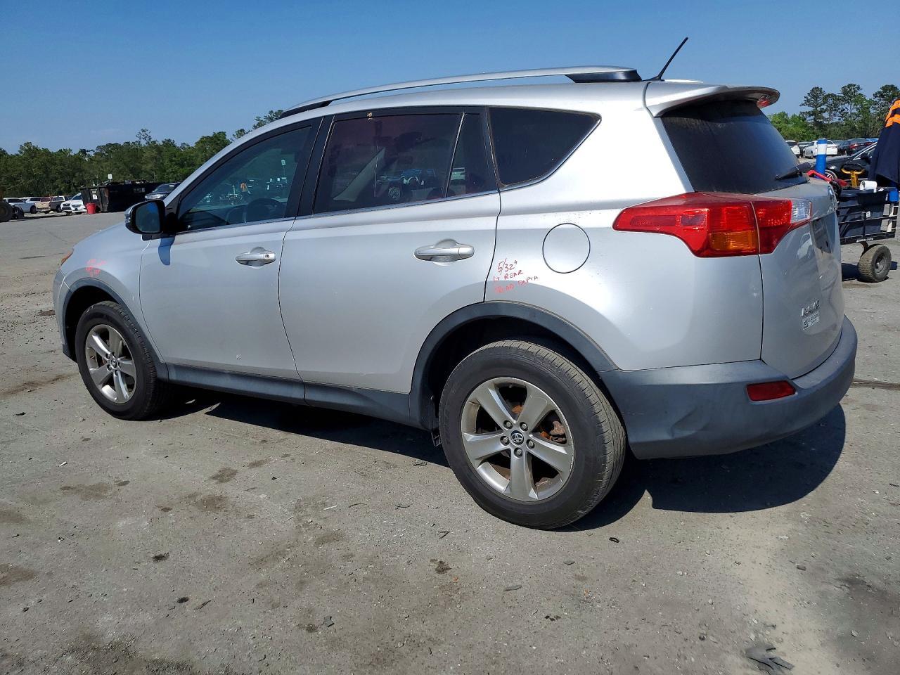 2015 Toyota Rav4 Xle - zdjęcie 2
