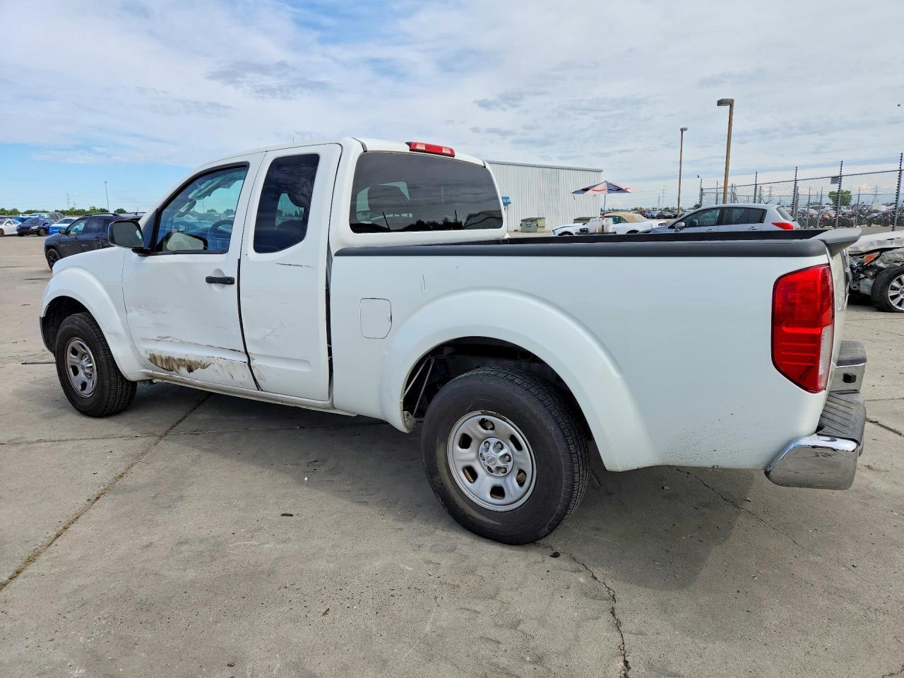 2016 Nissan Frontier S - zdjęcie 2