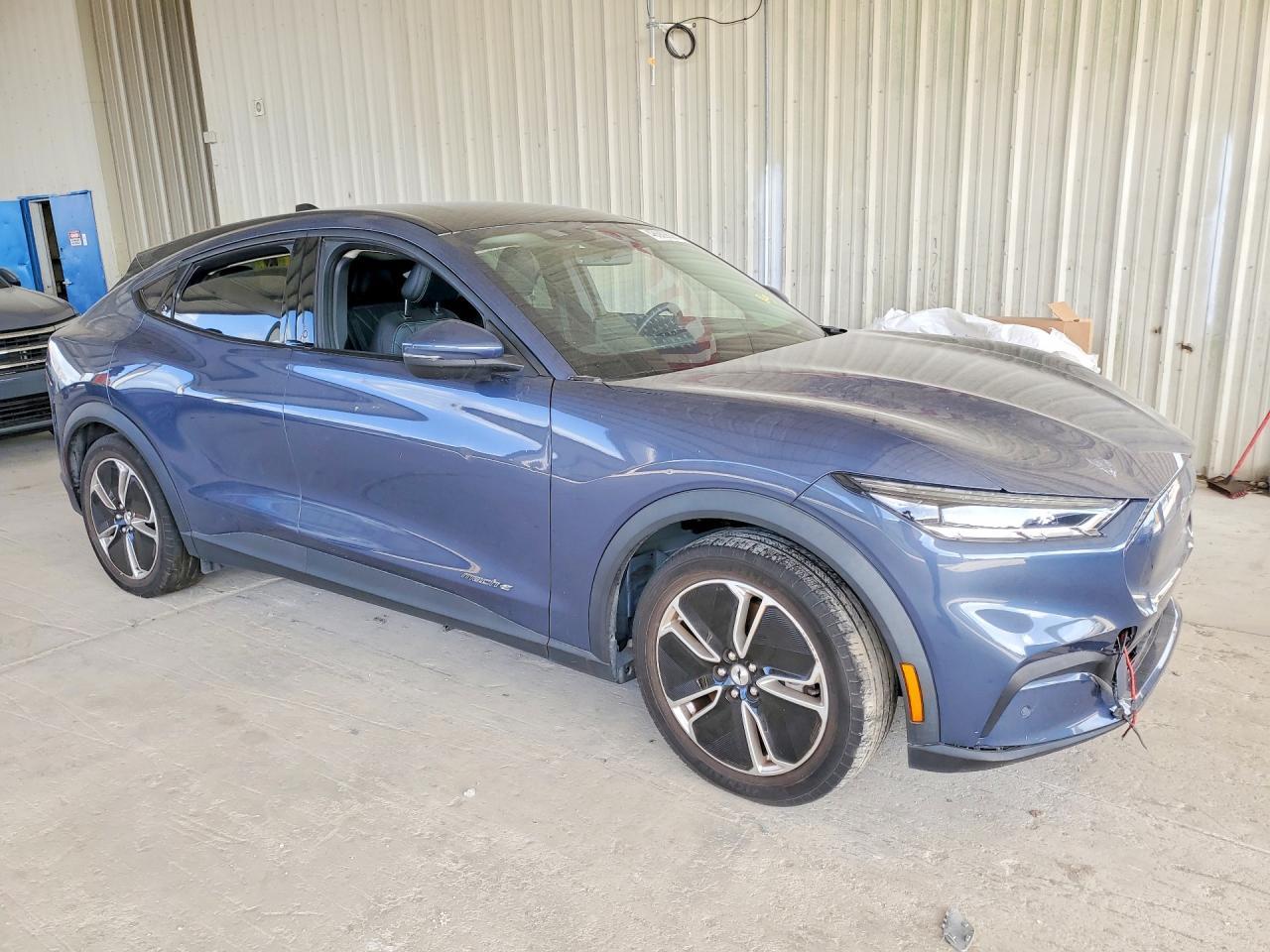 2021 Ford Mustang Mach-E Select - zdjęcie 4