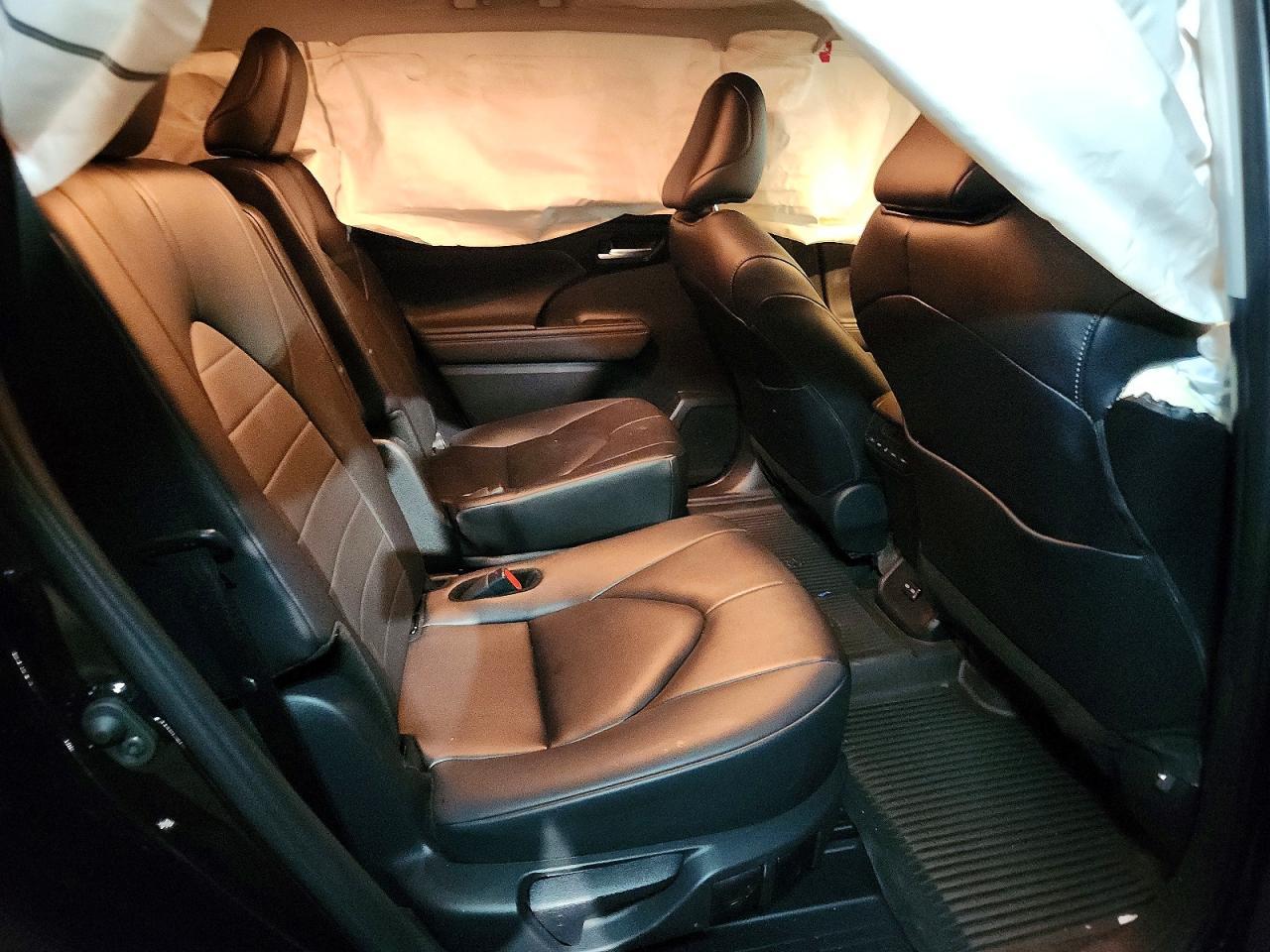 2024 Toyota Highlander Xle - zdjęcie 11