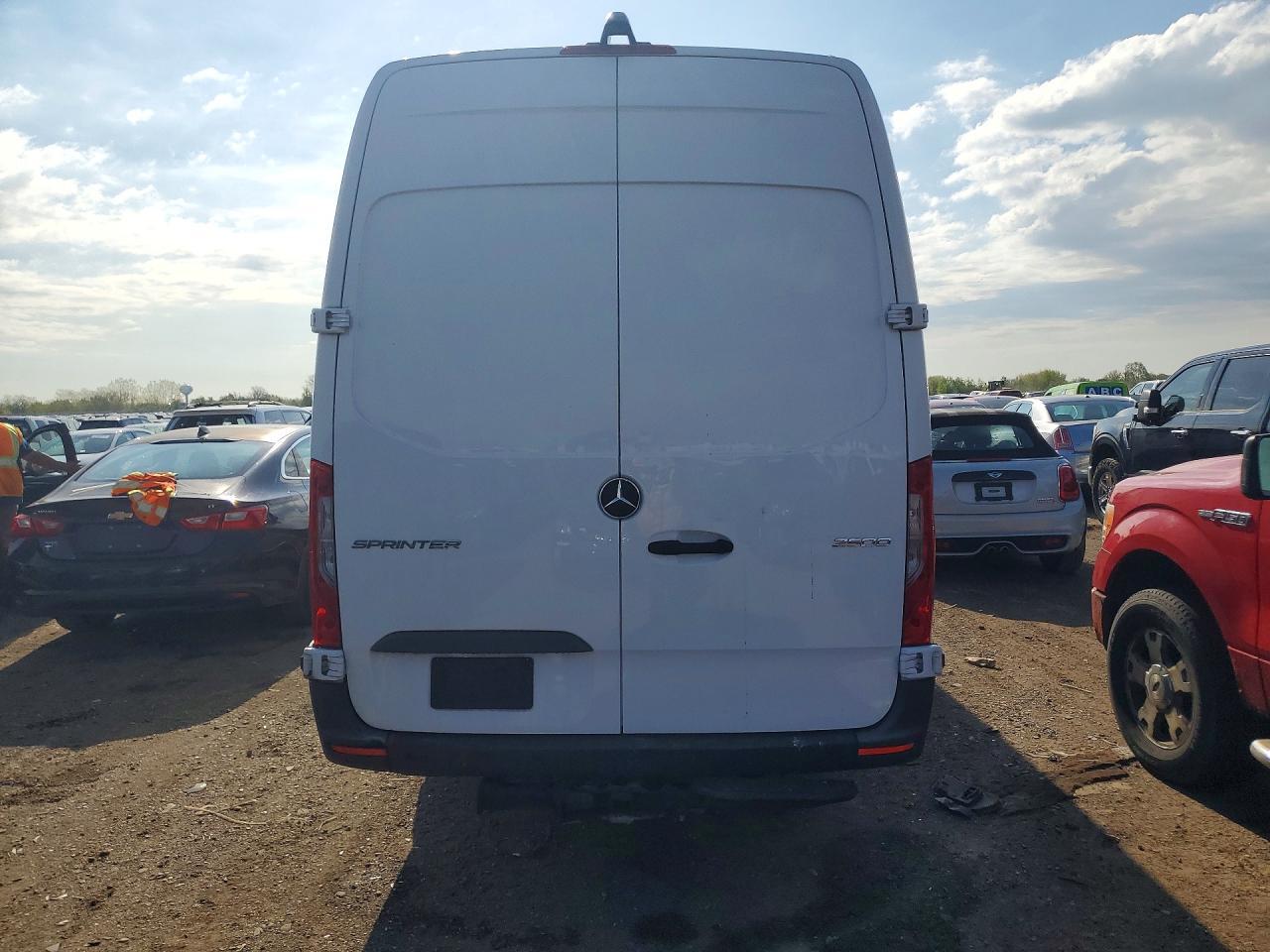 2023 Mercedes-Benz Sprinter 2500 - zdjęcie 6