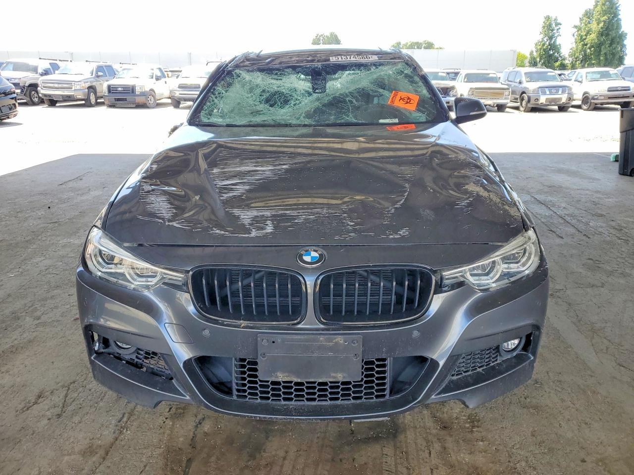2017 BMW 330 I - zdjęcie 5