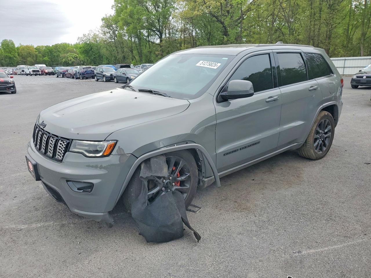 2020 Jeep Grand Cherokee Laredo - zdjęcie główne