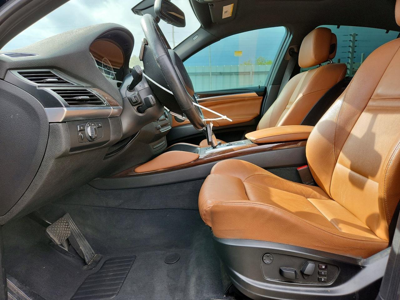 2014 BMW X6 xDrive50I - zdjęcie 7