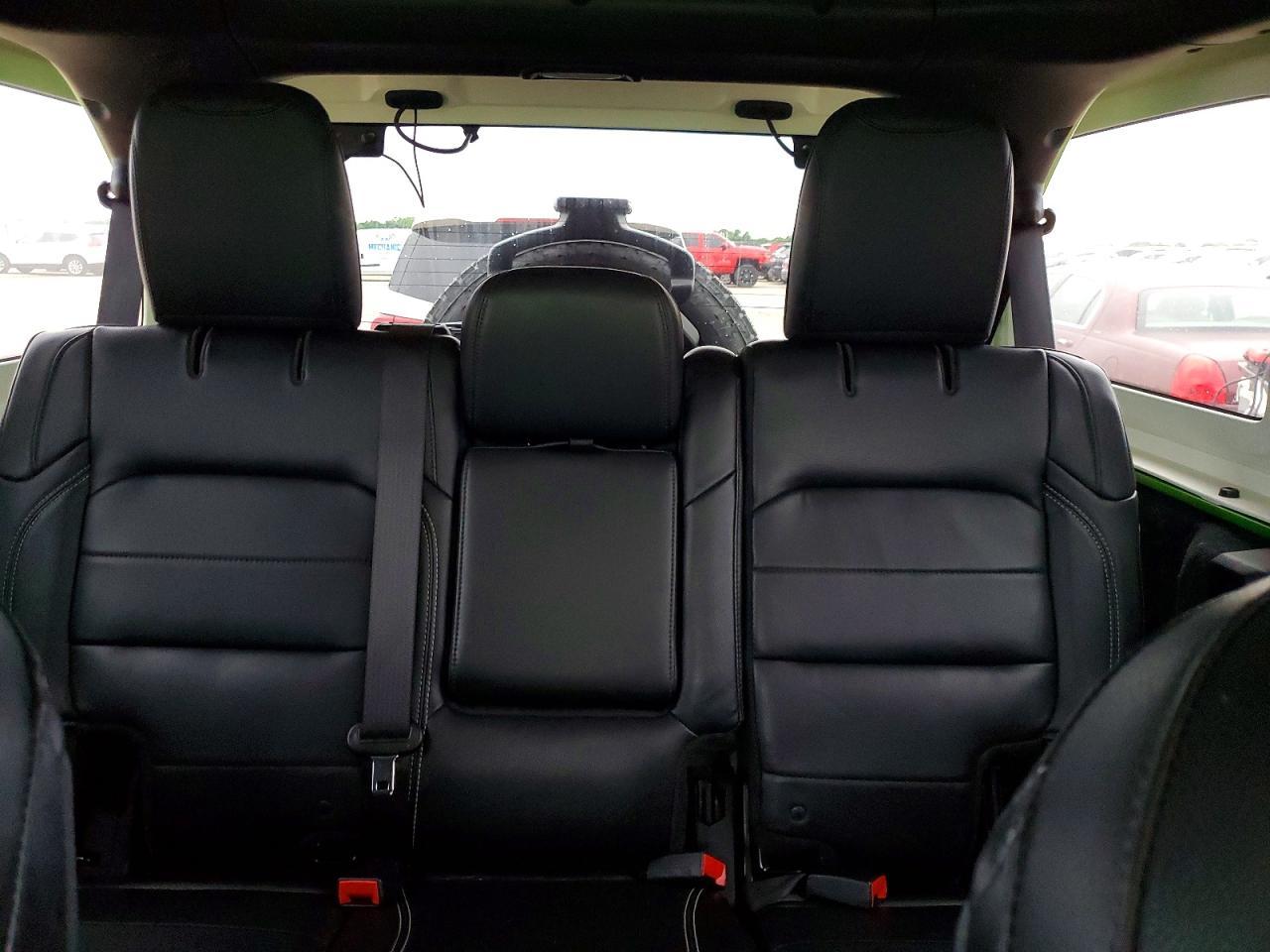 2018 Jeep Wrangler Unlimited Sahara - zdjęcie 10