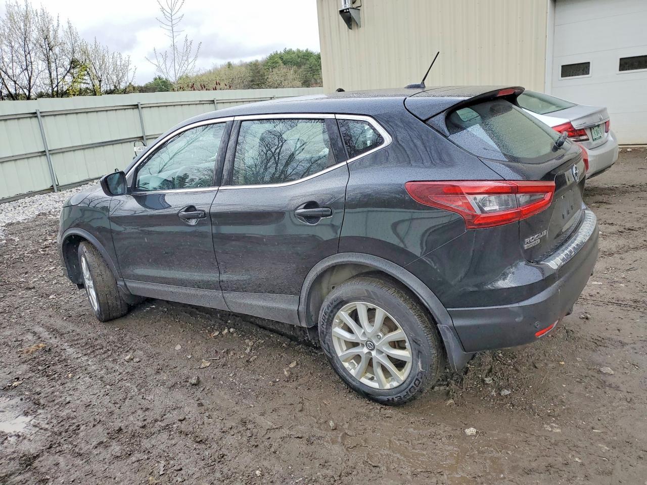 2020 Nissan Rogue Sport S - zdjęcie 2