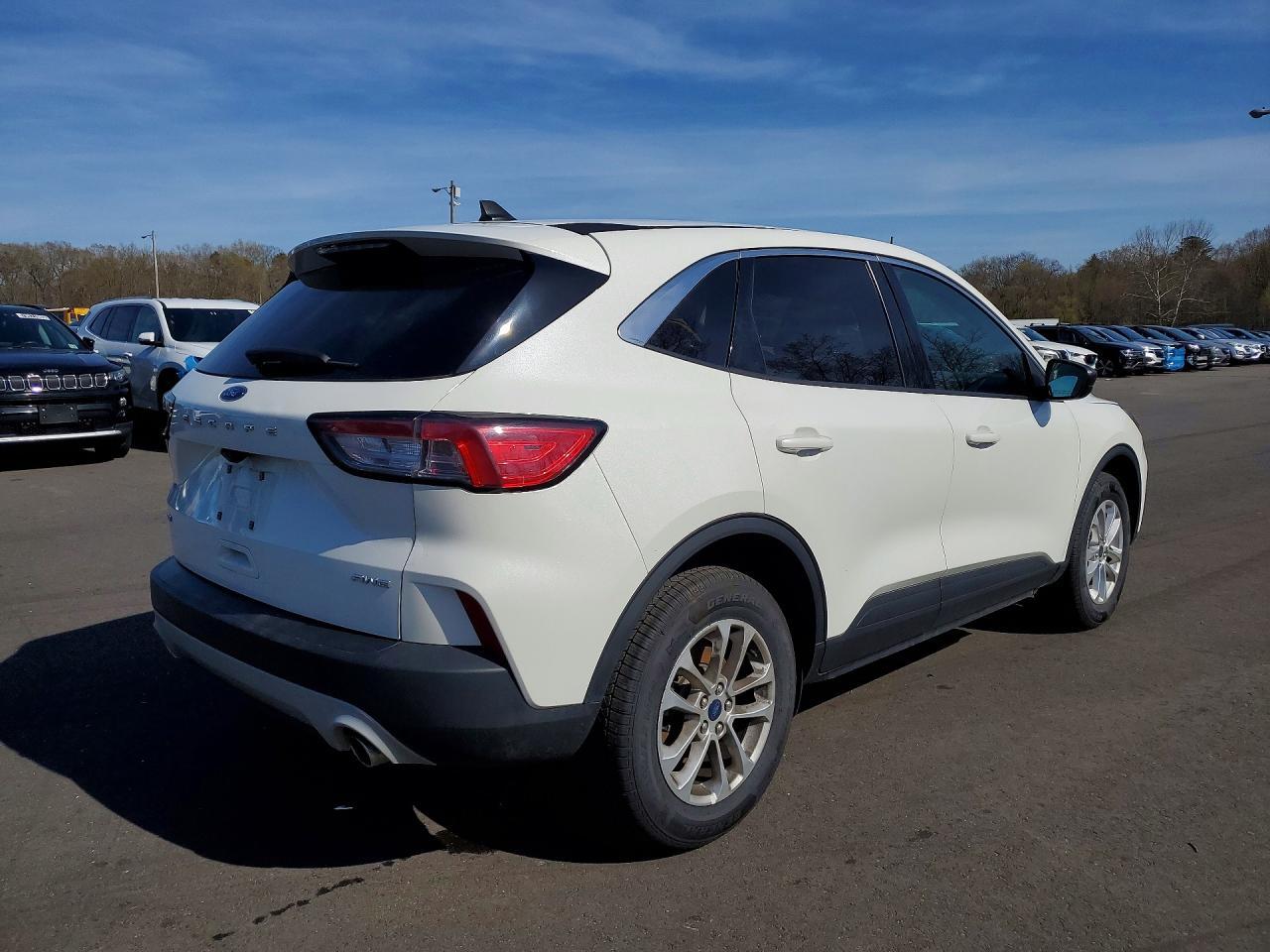 2022 Ford Escape Se - zdjęcie 3
