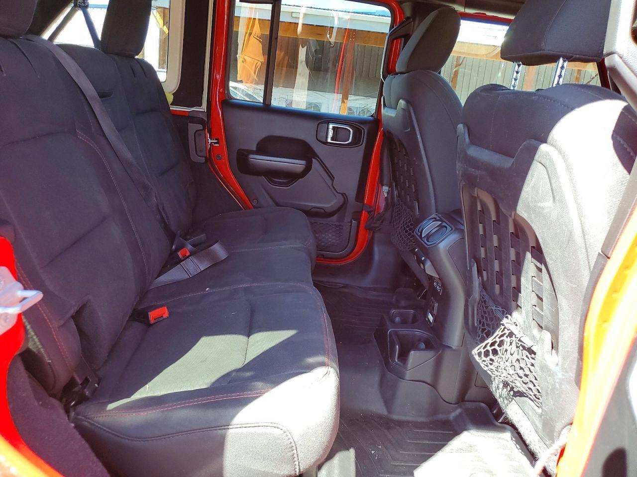 2019 Jeep Wrangler Unlimited Rubicon - zdjęcie 11