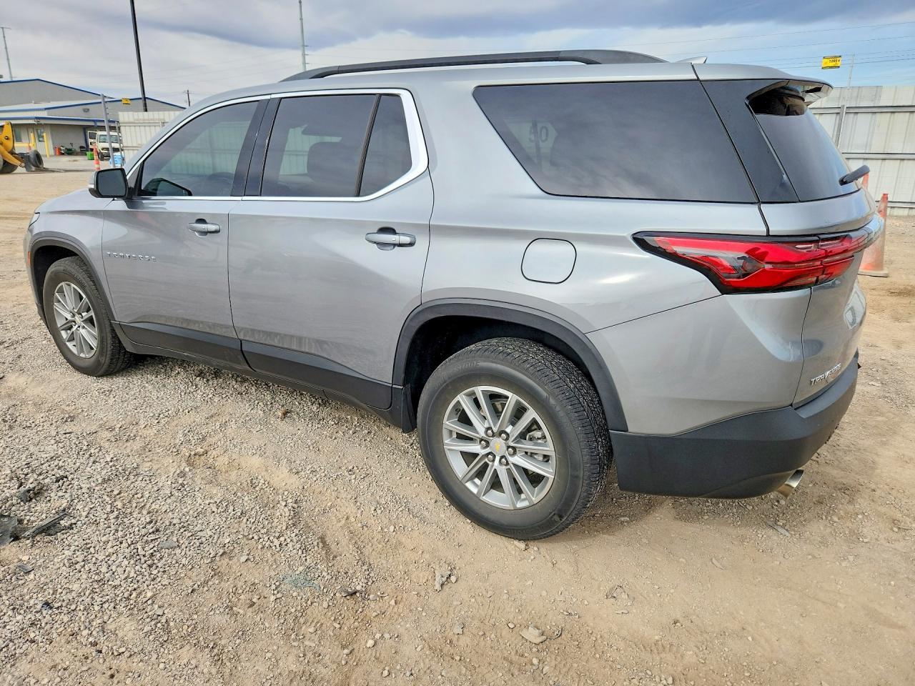 2023 Chevrolet Traverse Lt - zdjęcie 2