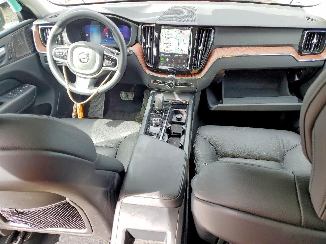2024 Volvo Xc60 Plus - zdjęcie 8