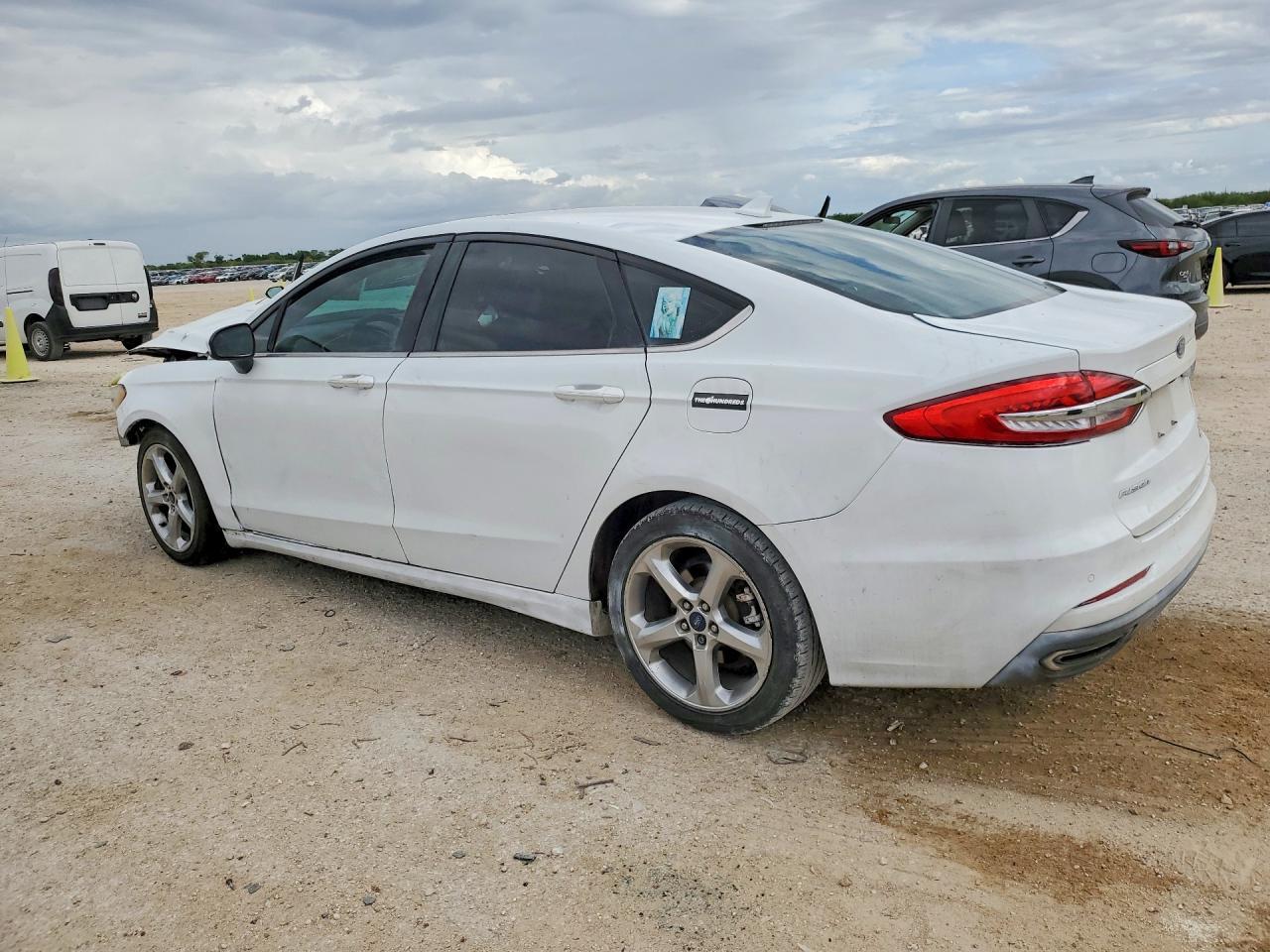 2019 Ford Fusion Se - zdjęcie 2