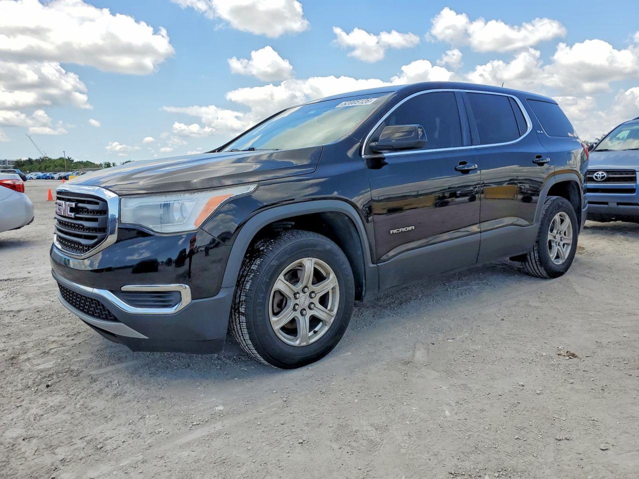 2017 GMC Acadia Sle - zdjęcie główne