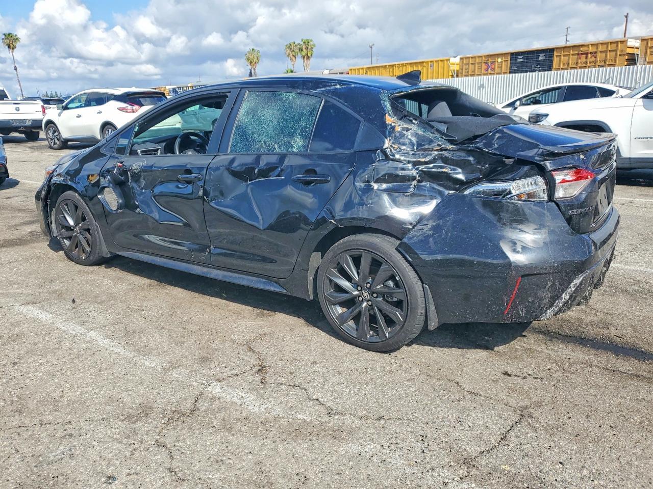 Toyota Corolla - zdjęcie 2