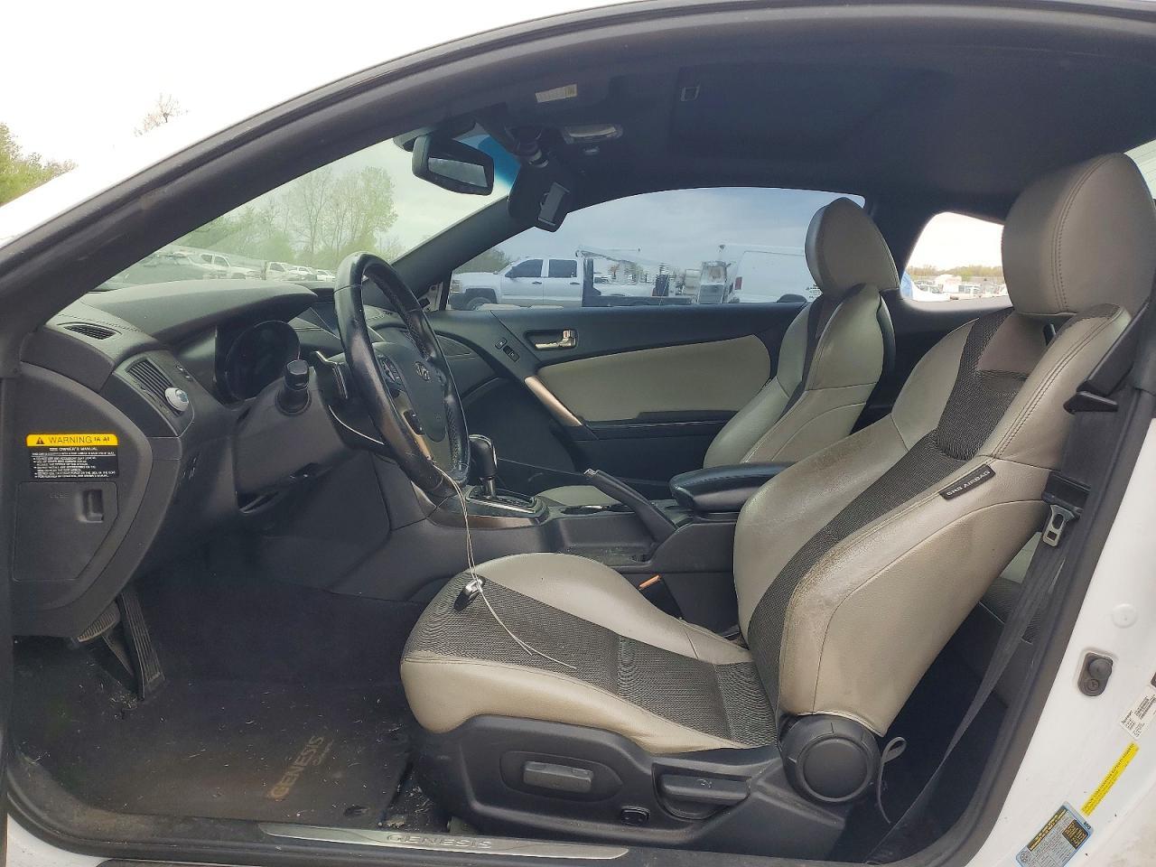 2014 Hyundai Genesis Coupe 2.0T Premium - zdjęcie 7