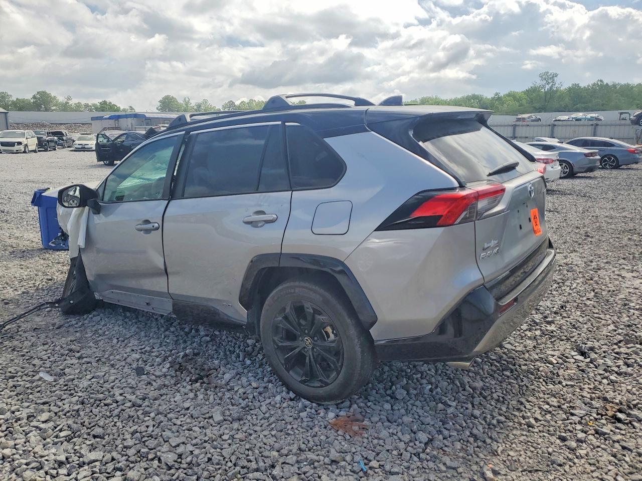 2023 Toyota Rav4 Xse - zdjęcie 2