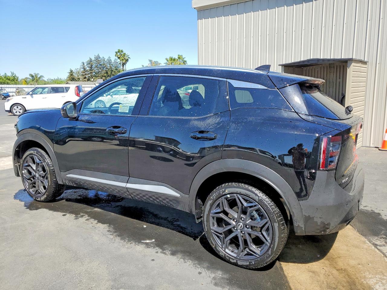 2026 Nissan Kicks Sr - zdjęcie 2