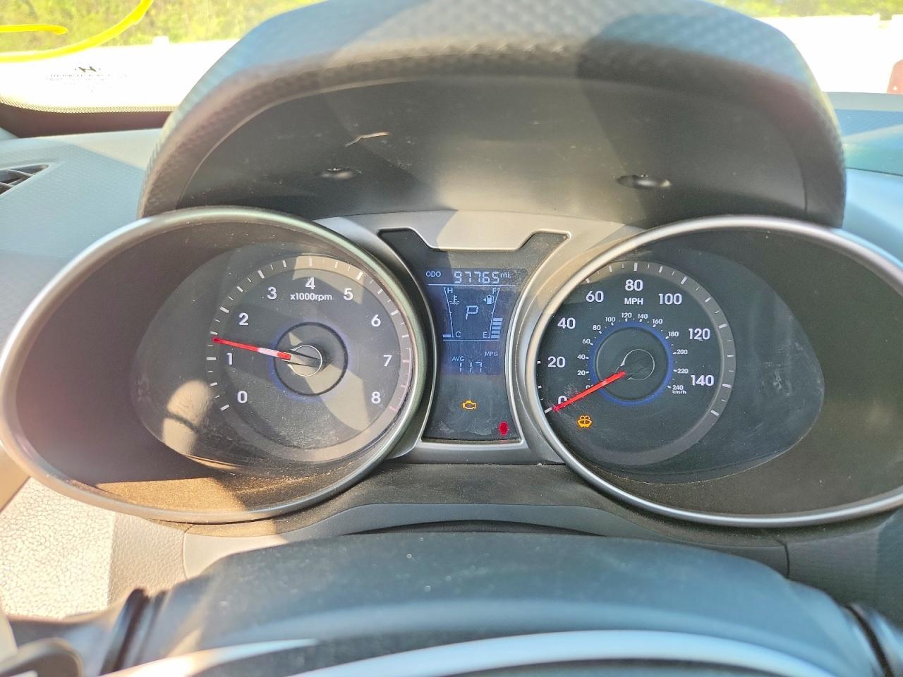 2015 Hyundai Veloster Base - zdjęcie 9