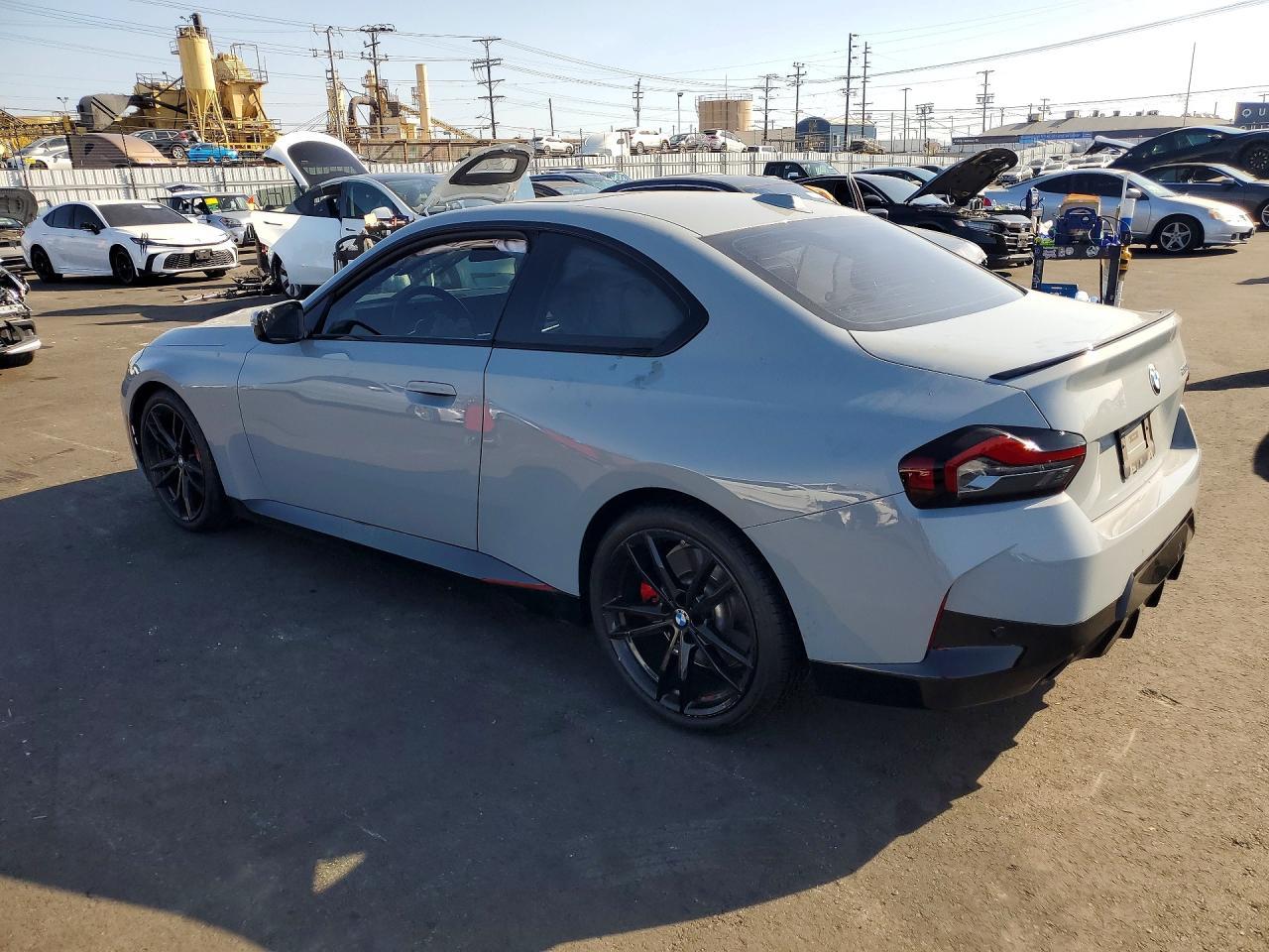2024 BMW 230I - zdjęcie 2