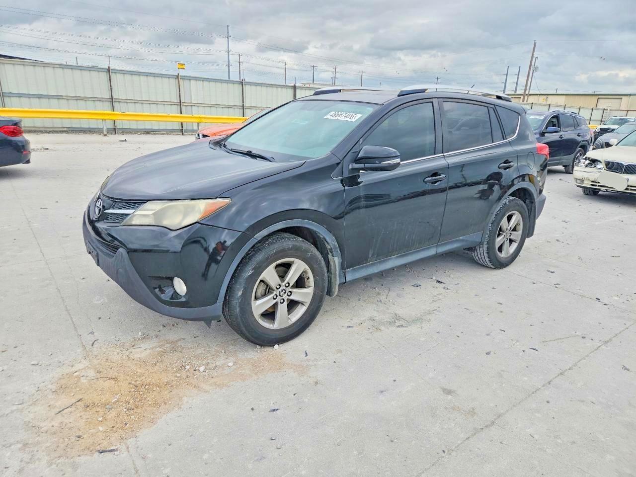 2015 Toyota Rav4 Xle - zdjęcie główne