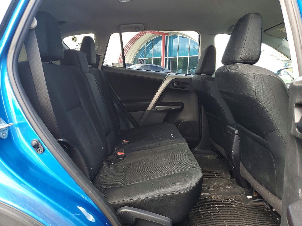 2018 Toyota Rav4 Le - zdjęcie 11