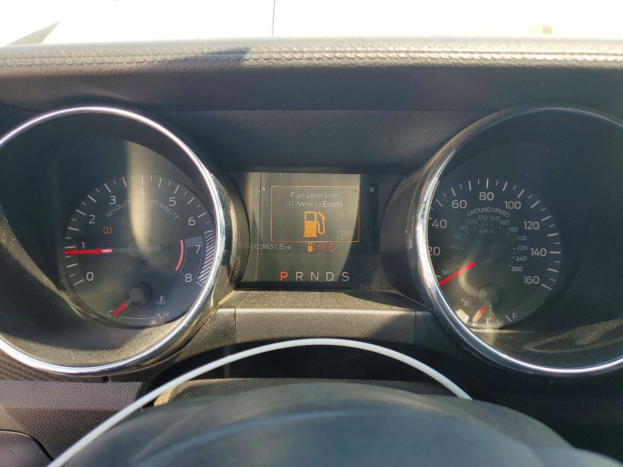 2016 Ford Mustang - zdjęcie 9