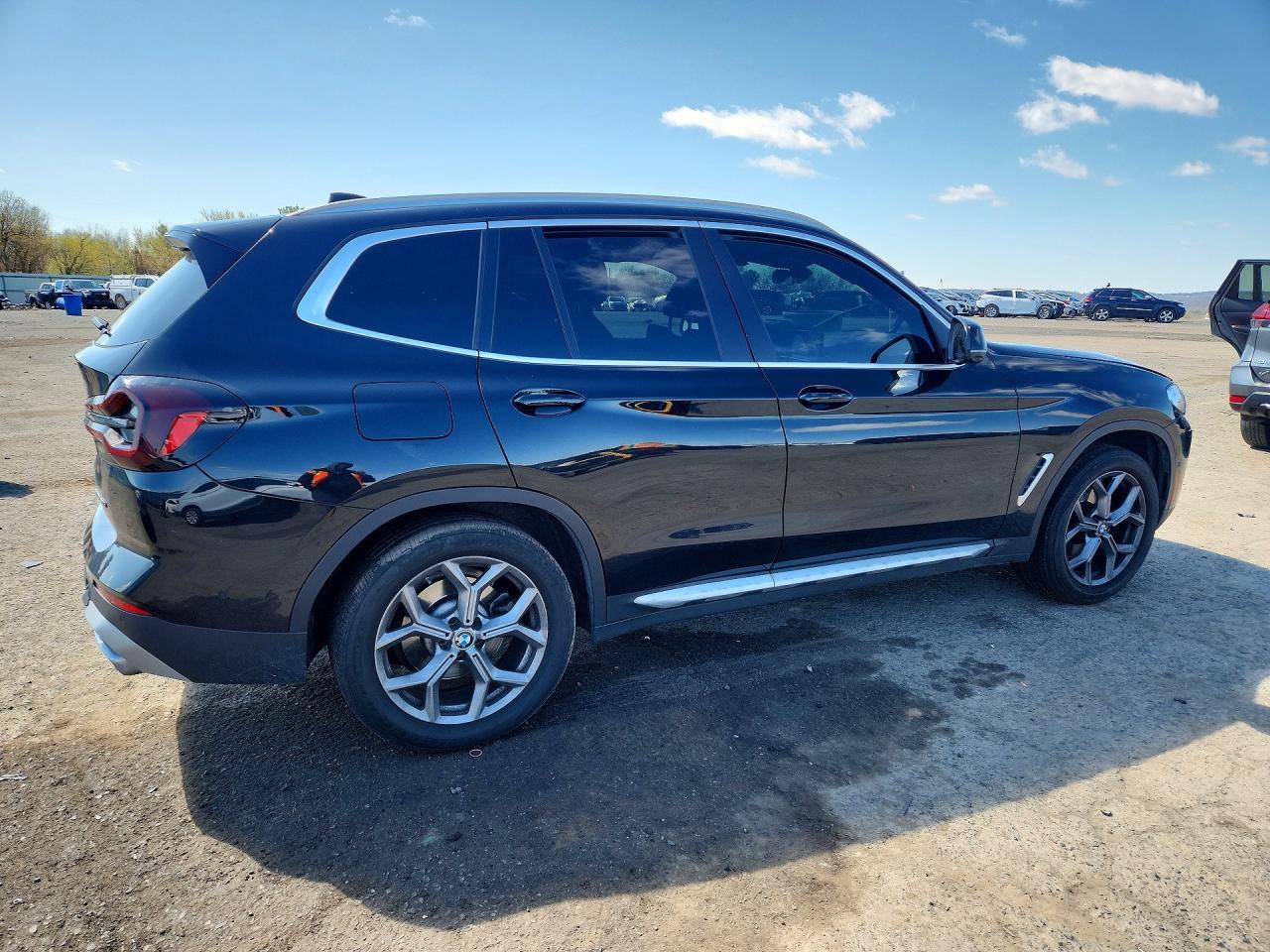 2024 BMW X3 xDrive30I - zdjęcie 3