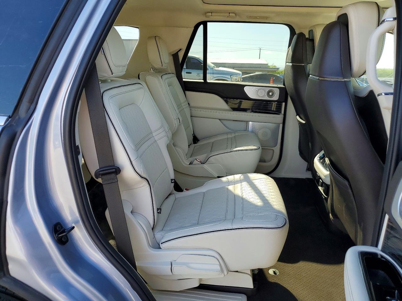 2023 Lincoln Navigator Black Label - zdjęcie 11