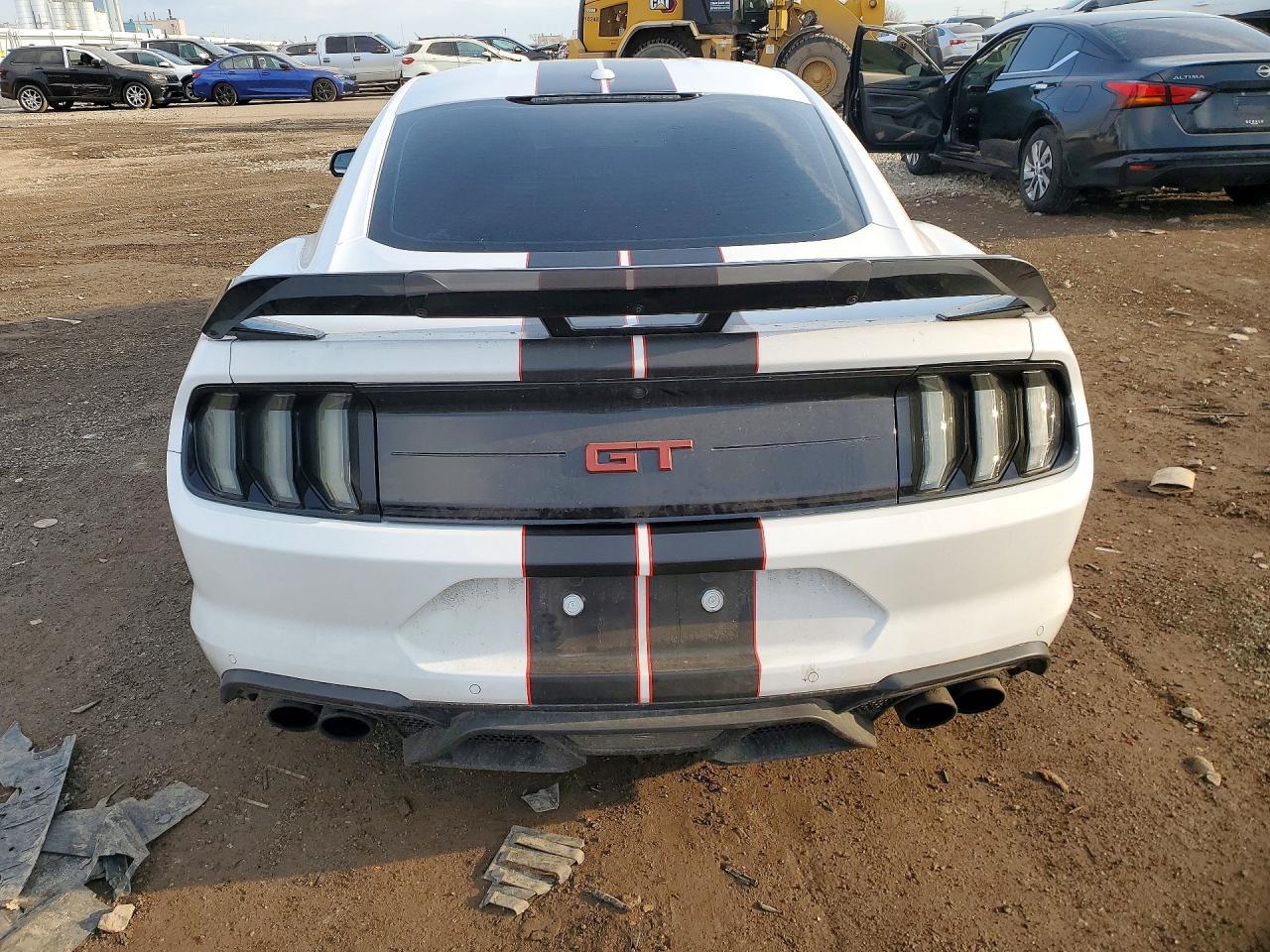 2020 Ford Mustang Gt - zdjęcie 6