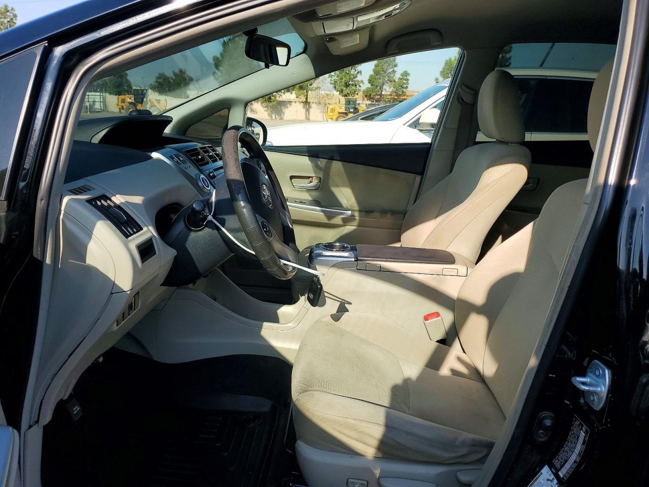 2014 Toyota Prius V Three - zdjęcie 7